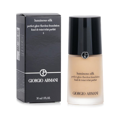 Giorgio Armani Luminous Silk Foundation -  4 (Light Sand) 202611 30ml